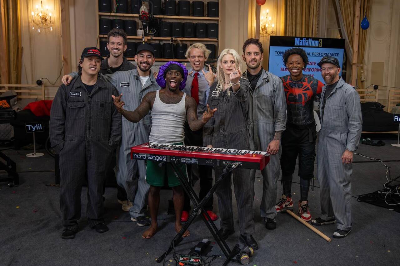 Linkin Park
The Grammy Award-winning rock band, will be one of the headliners of Lollapalooza India 2026 that's taking place in Mumbai's Mahalaxmi Studio in January 2026. The highly-anticipated India debut is part of Linkin Park's for Zero World Tour.